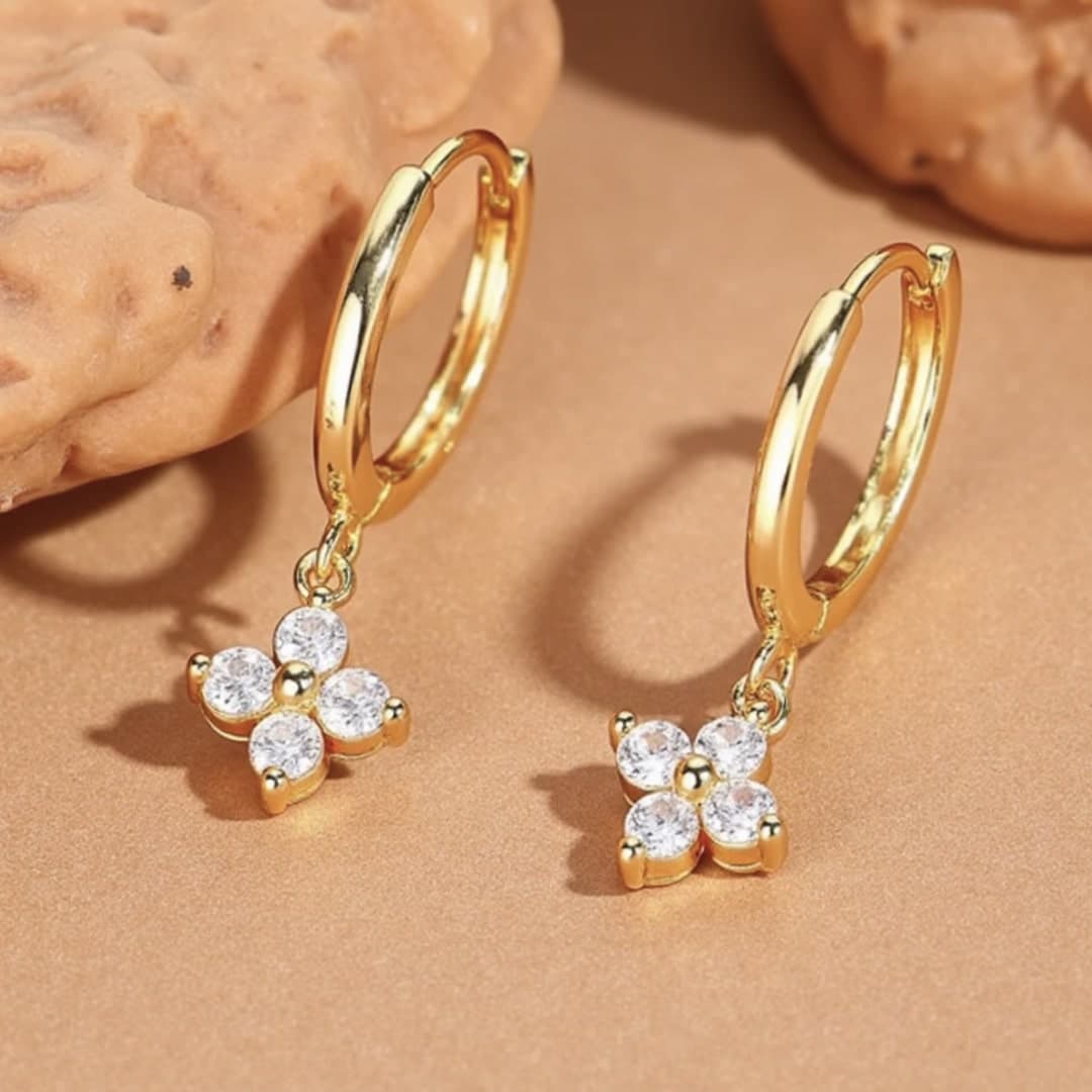 Kolczyki Koniczyna Światła ze srebra lub pozłacane złotem