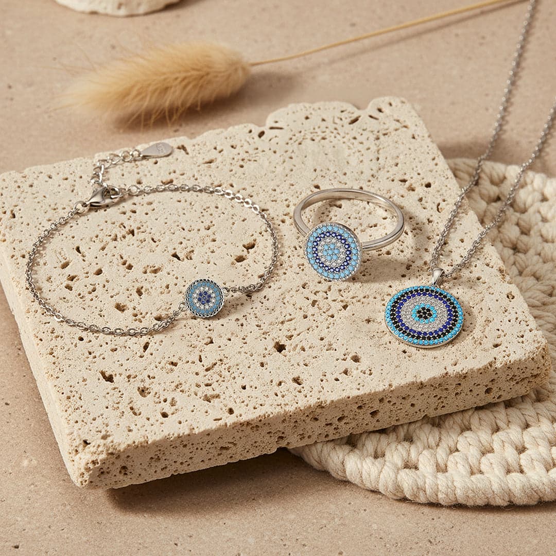 Komplet biżuterii ze srebra przeciw złemu oku